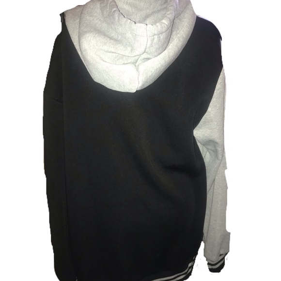 Sacred Crown Hustle King Black And Gray Hoodie Size XXL - Picture 2 of 5